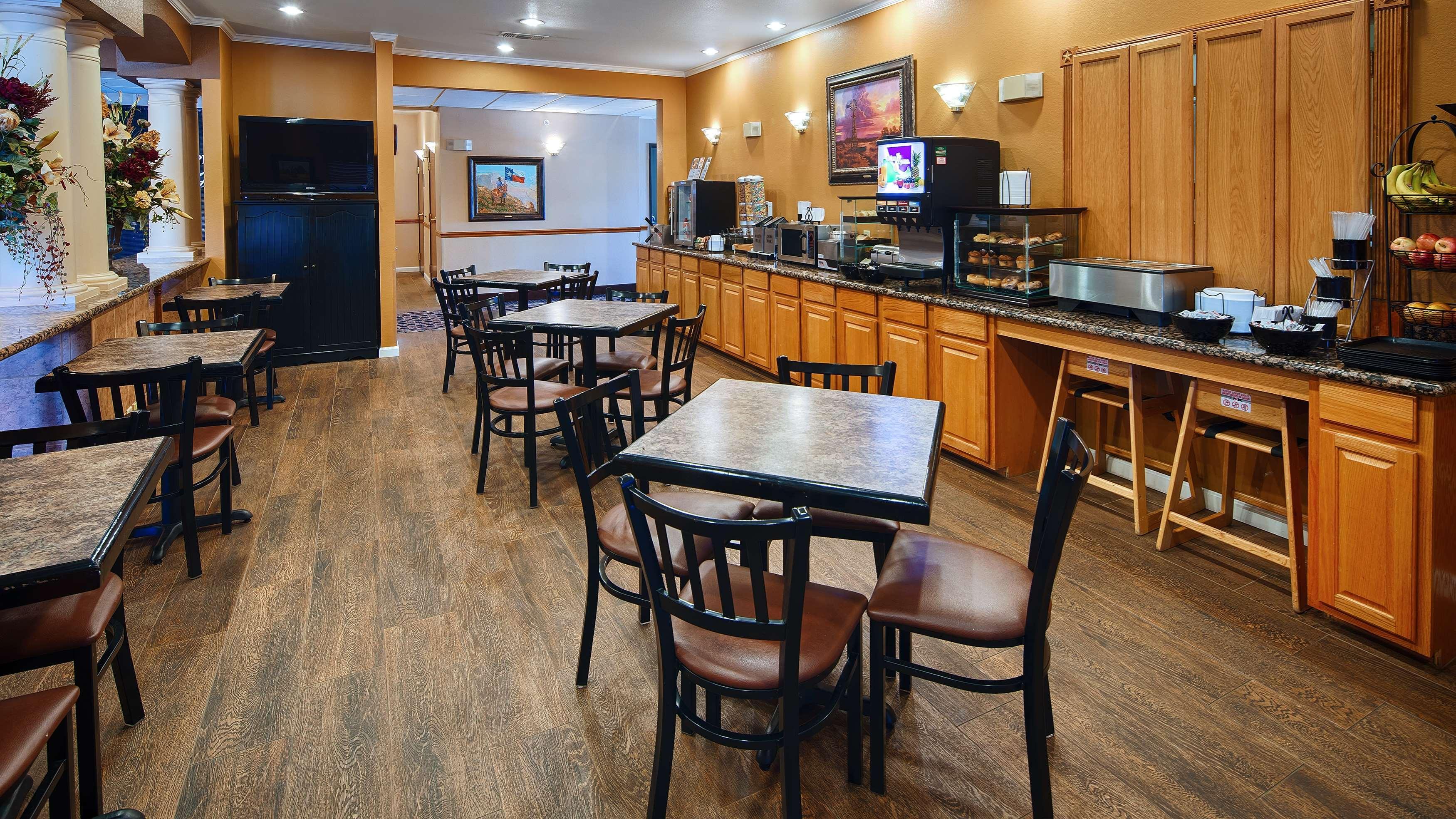 贝斯特韦斯特红河酒店 Clarendon 外观 照片